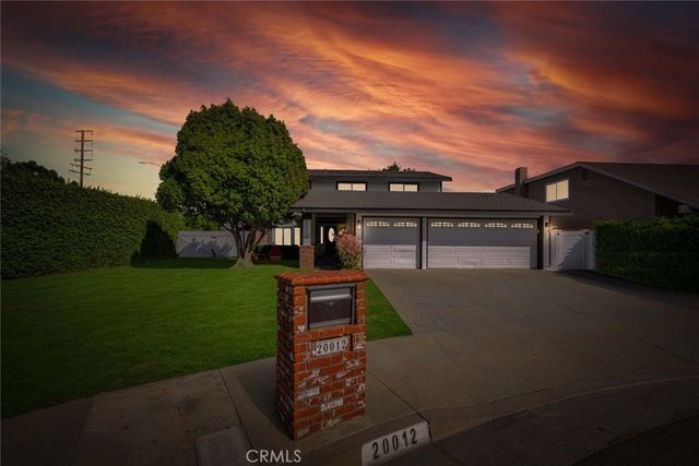 20012 Mural Circle, Huntington Beach, CA 92646