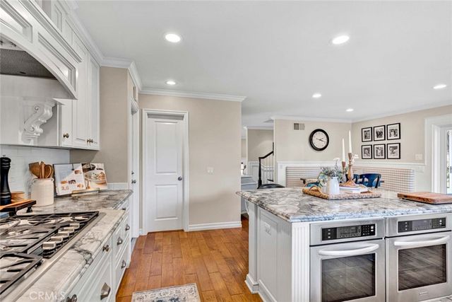 20012 Mural Circle, Huntington Beach, CA 92646