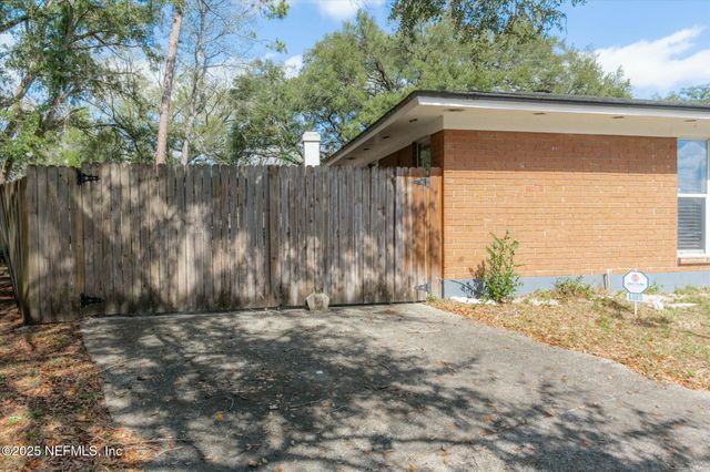 6080 GULF Road W, Jacksonville, FL 32244