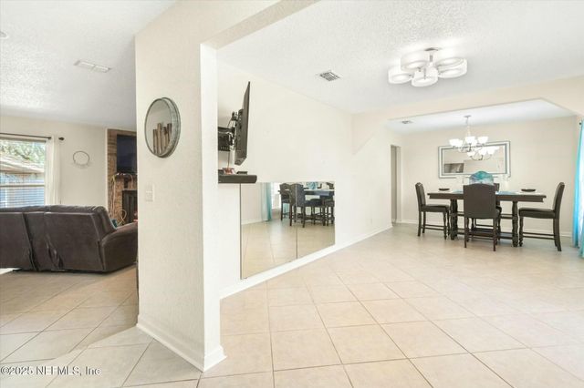 6080 GULF Road W, Jacksonville, FL 32244