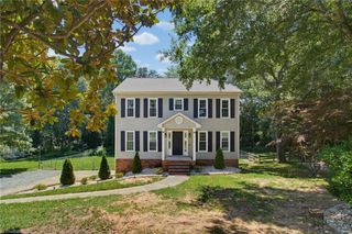 6013 Stone Bluff Drive, Clemmons, NC 27012
