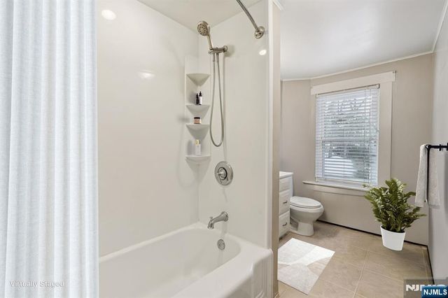 373 W Crescent Avenue, Allendale, NJ 07401