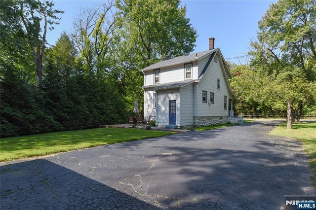 373 W Crescent Avenue, Allendale, NJ 07401