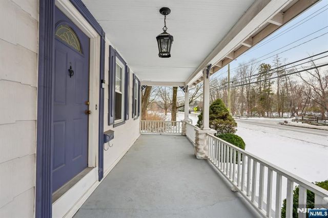 373 W Crescent Avenue, Allendale, NJ 07401