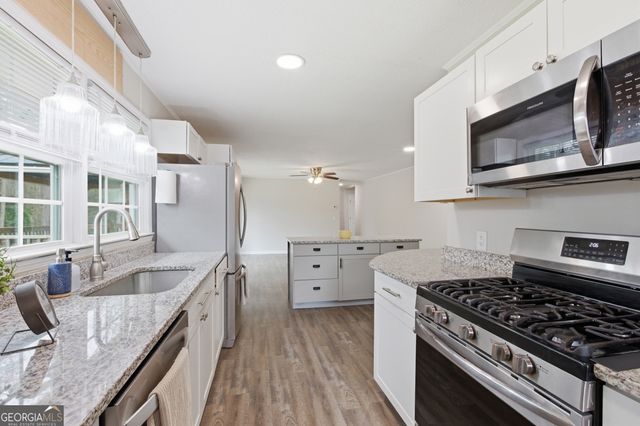 164 Robinhood Drive, Clarkesville, GA 30523