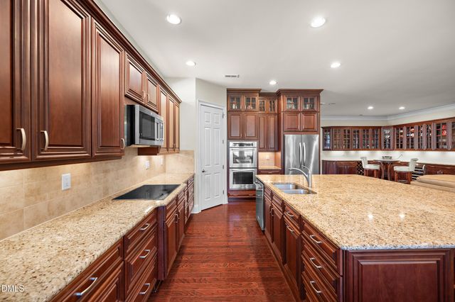 7833 Hasentree Lake Drive, Wake Forest, NC 27587