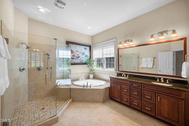 7833 Hasentree Lake Drive, Wake Forest, NC 27587