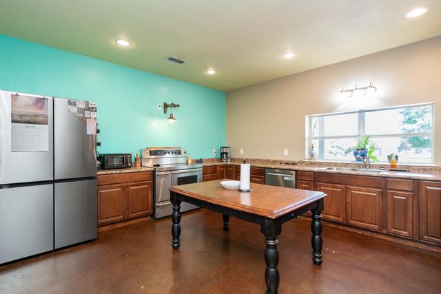 23504 FM 1252 W, Gladewater, TX 75647