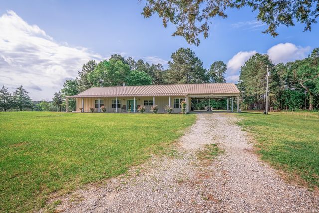 23504 FM 1252 W, Gladewater, TX 75647