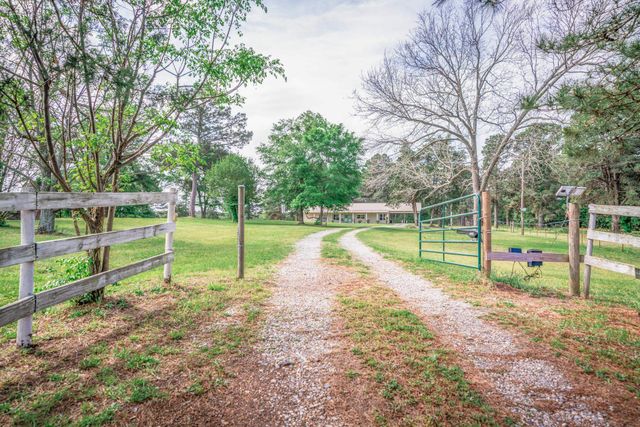 23504 FM 1252 W, Gladewater, TX 75647