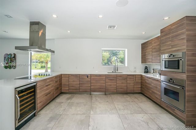 1001 Fairway Dr, Miami Beach, FL 33141