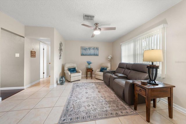 1339 RUSSELL DRIVE N, St Petersburg, FL 33710