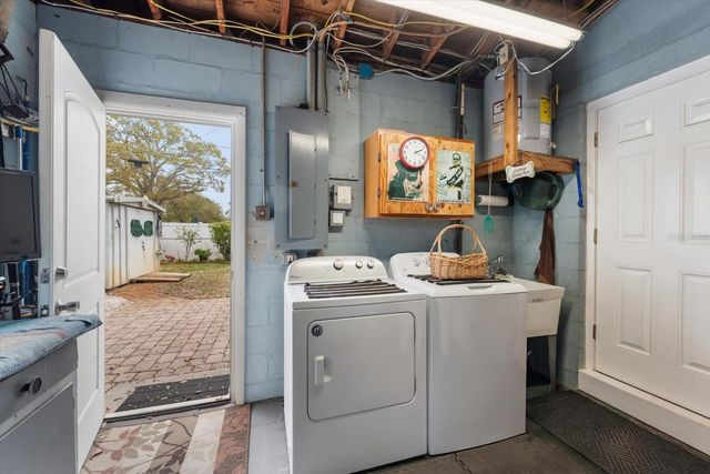 1339 RUSSELL DRIVE N, St Petersburg, FL 33710