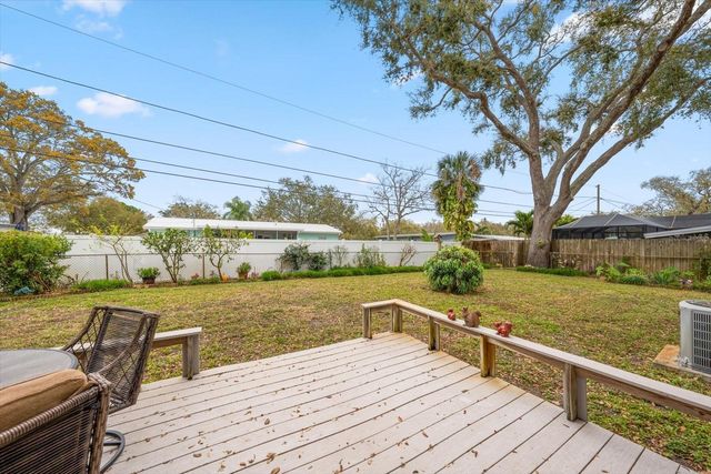 1339 RUSSELL DRIVE N, St Petersburg, FL 33710