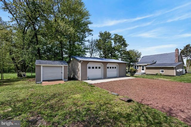 25 ELBO LN, Mount Laurel, NJ 08054
