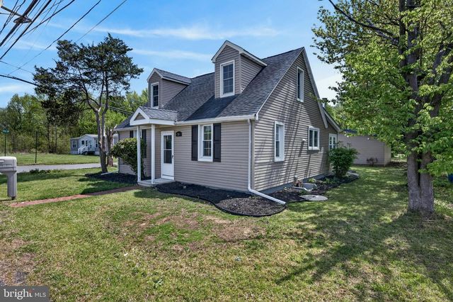 25 ELBO LN, Mount Laurel, NJ 08054