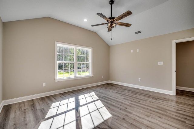 382 Three Curve Rd., Loris, SC 29569