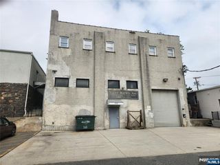 319 10th Street, Fairview, NJ 07022