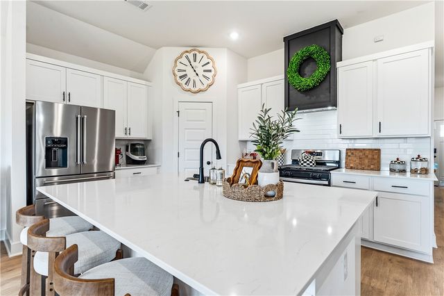 4299 Florentina Avenue, Springdale, AR 72764