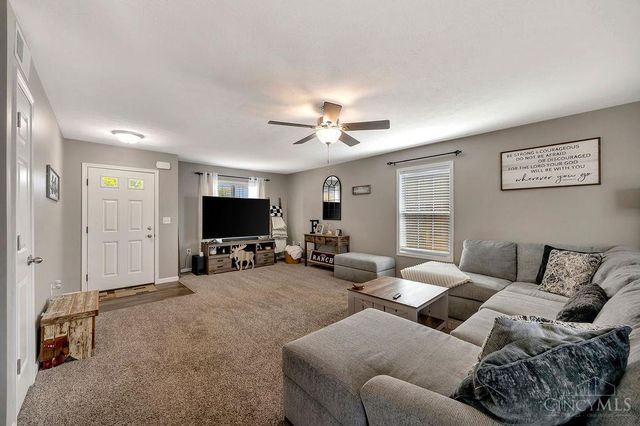 2010 Waynedale Court, Middletown, OH 45044