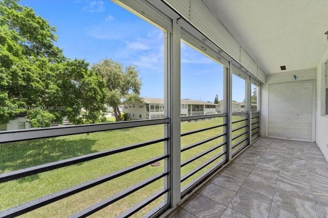 301 Farnham M 301, Deerfield Beach, FL 33442