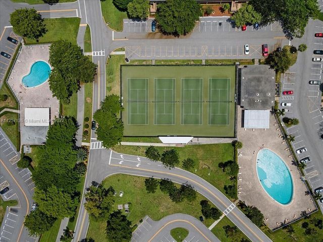 301 Farnham M 301, Deerfield Beach, FL 33442