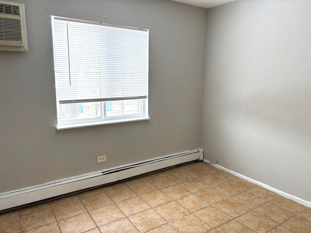 6B E Dundee Quarter Drive 202, Palatine, IL 60074