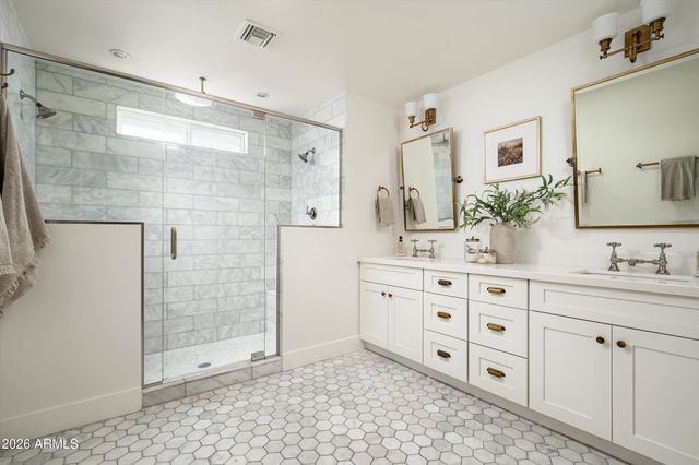 3131 N 53RD Place, Phoenix, AZ 85018