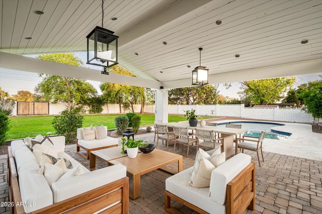 3131 N 53RD Place, Phoenix, AZ 85018