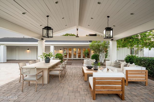 3131 N 53RD Place, Phoenix, AZ 85018