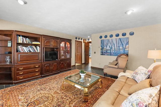191 Fairway Drive, Seekonk, MA 02771