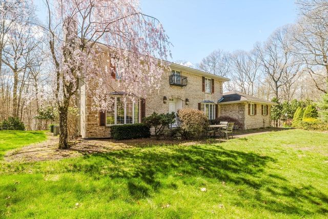 191 Fairway Drive, Seekonk, MA 02771