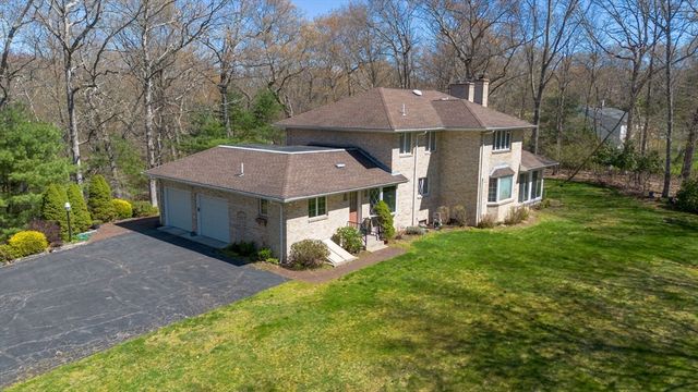 191 Fairway Drive, Seekonk, MA 02771
