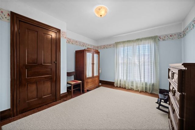 601 E 7th Ave, Tarentum, PA 15084