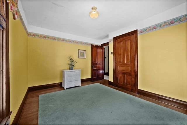 601 E 7th Ave, Tarentum, PA 15084