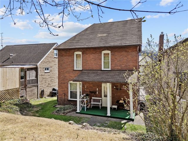 601 E 7th Ave, Tarentum, PA 15084