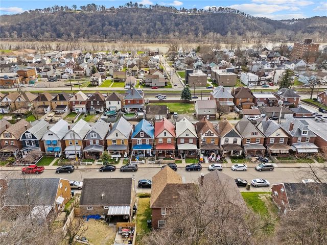 601 E 7th Ave, Tarentum, PA 15084