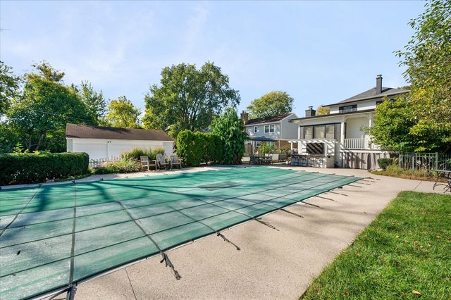469 S York Street, Elmhurst, IL 60126