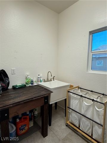 6641 Conquistador Street, Las Vegas, NV 89149