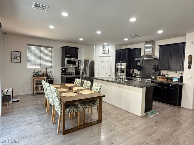 6641 Conquistador Street, Las Vegas, NV 89149