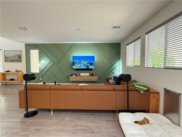 6641 Conquistador Street, Las Vegas, NV 89149