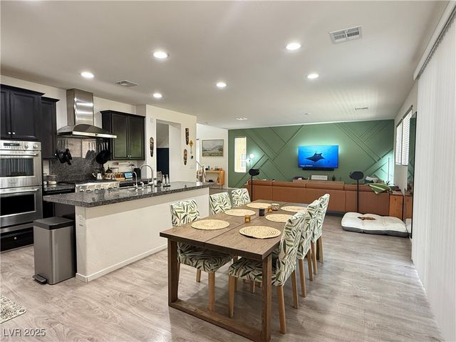 6641 Conquistador Street, Las Vegas, NV 89149