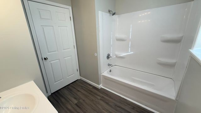 1117 Louis Coleman Junior Dr, Louisville, KY 40211