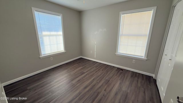 1117 Louis Coleman Junior Dr, Louisville, KY 40211