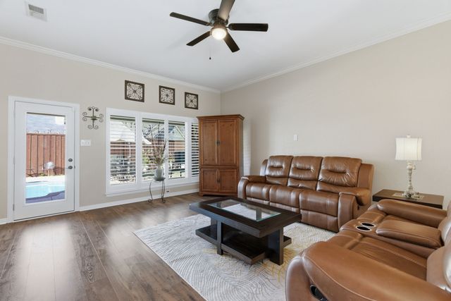 3304 Lauren Way, Flower Mound, TX 75028