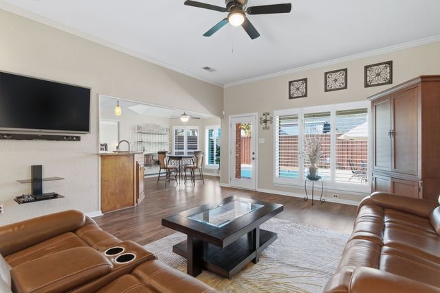 3304 Lauren Way, Flower Mound, TX 75028