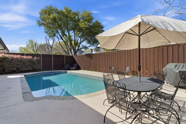 3304 Lauren Way, Flower Mound, TX 75028