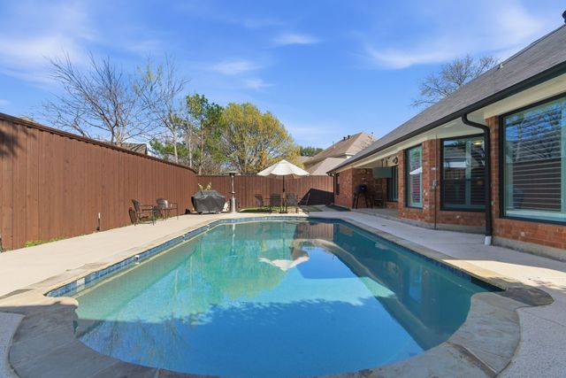 3304 Lauren Way, Flower Mound, TX 75028