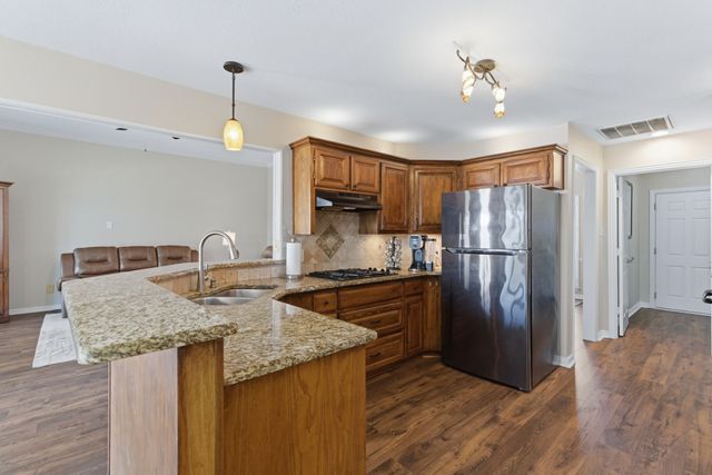 3304 Lauren Way, Flower Mound, TX 75028