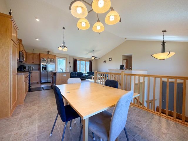 21480 Evergreen Street NW, Oak Grove, MN 55011